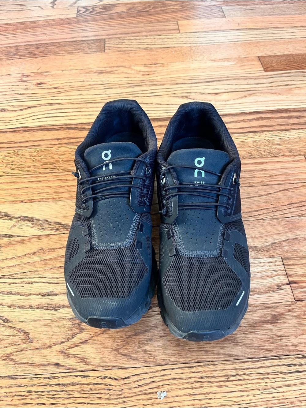 On Cloud Running Women’s Black Athletic Running Shoes Sz 9 - Picture 2 of 5